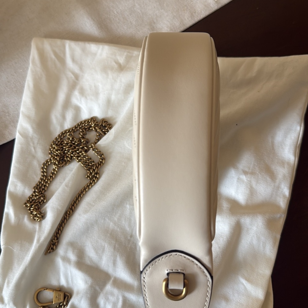 Gucci Cream Chevron GG Shoulder Bag with Gold Hardware - Picture 8 of 8